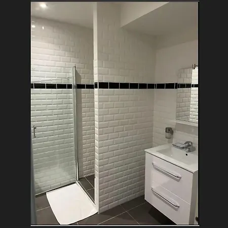 11 - 2 - 2 Sdd - 2 Wc Apartment Paris